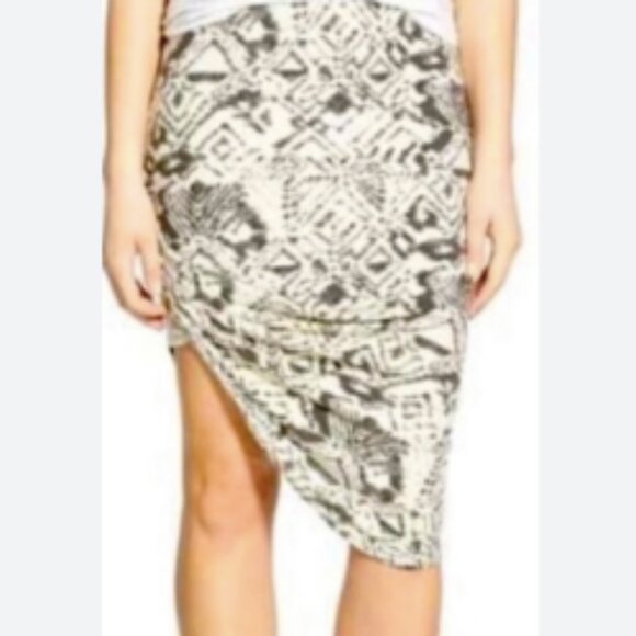 Pam & Gela Geometric Printed Asymmetrical Bodycon Skirt Small - Picture 1 of 6